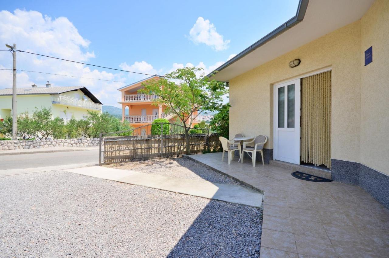 Apartments Branimir Novi Vinodolski Exterior foto
