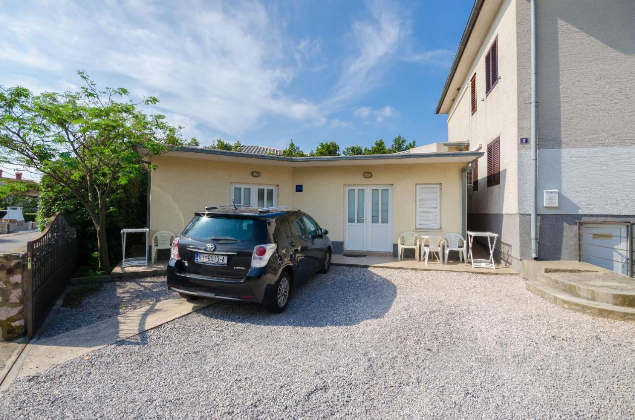 Apartments Branimir Novi Vinodolski Exterior foto